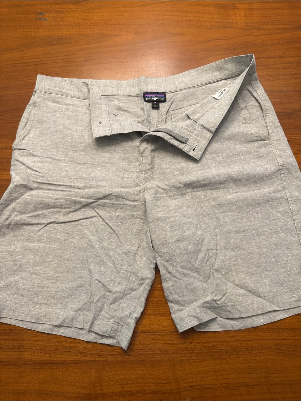 Patagonia Men's Flat Front Shorts in Light Gray Heather Linen